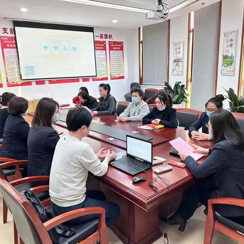 合肥新站区支行开展“三八节女员工慰问活动，并组织全体女员工学习总行党委“致全行女员工的慰问信”