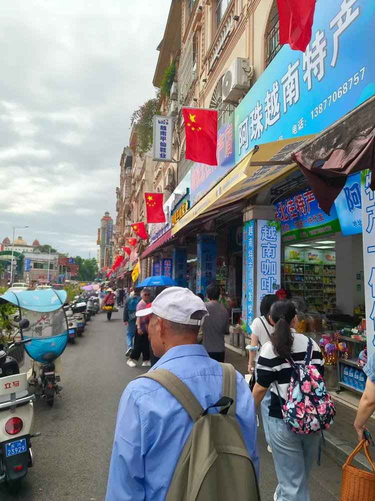 钦州→崇左(白浪滩,东兴口岸,越南风情街,太平古镇)