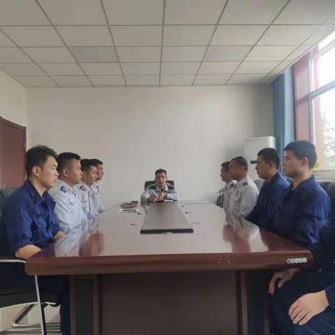 应急通信与车辆勤务站迅速组织召开会议传达支队“5.6”会议精神