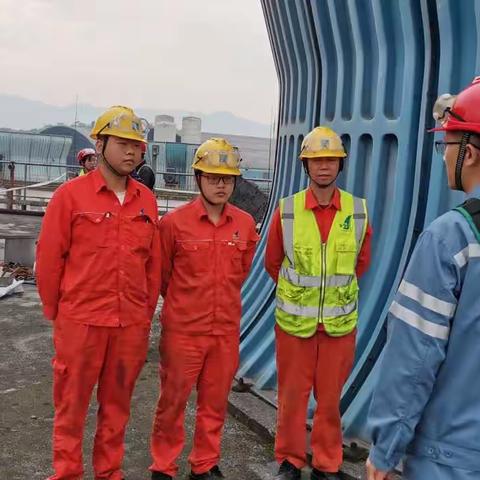 通过对水务东区风机叶片角度调整、减速机间隙调试，能效比，风量得到显著提高。