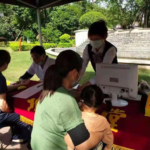 义诊活动进小区 便民服务暖人心
