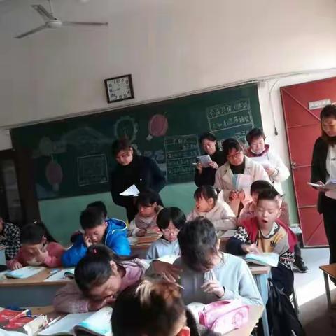 安丰乡木厂屯小学每周教研活动进行时