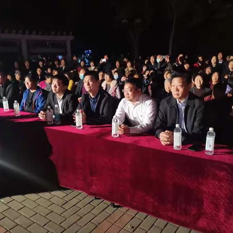 决战脱贫攻坚    决胜全面小康——米河镇2020年扶贫日文艺演出半个店村专场