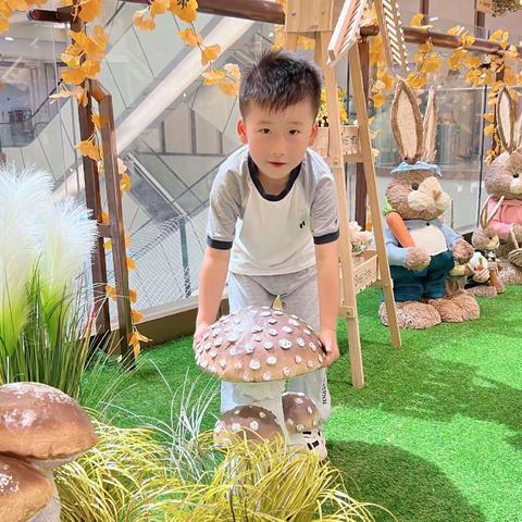 【书香润童年 “悦”读伴成长】《咕咚来了》——茗香金庭幼儿园中三班骆慕秋