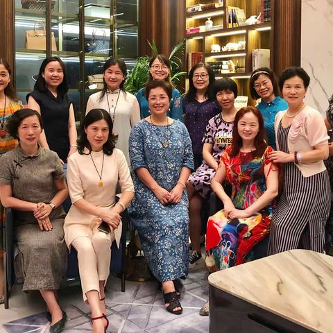 2爱0你2爱0你～～快乐女生