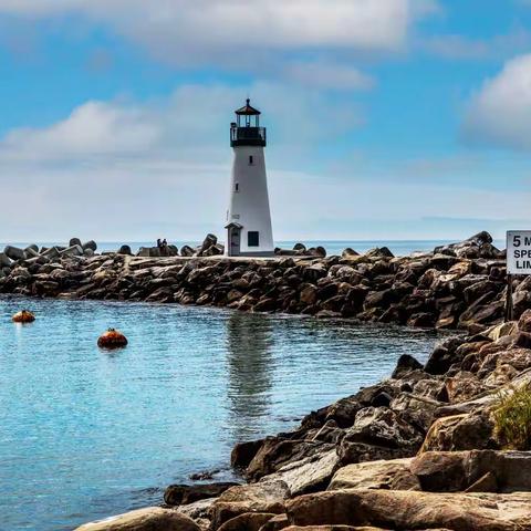 美国加州一号公路之圣克鲁斯海湾，17英里海湾，蒙特雷市Monterey Bay。