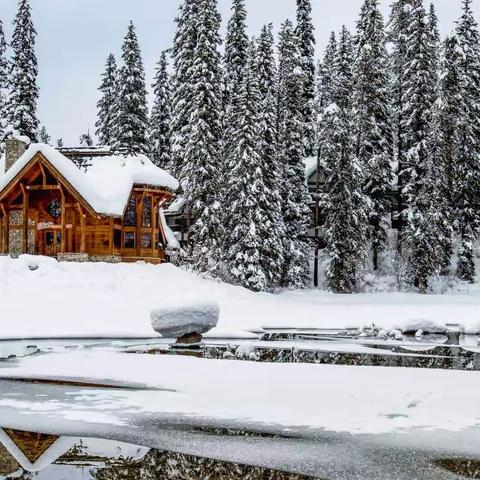 加拿大洛矶山冬天之旅，#3，露易斯湖Lake Louise，冰原大道山峦，