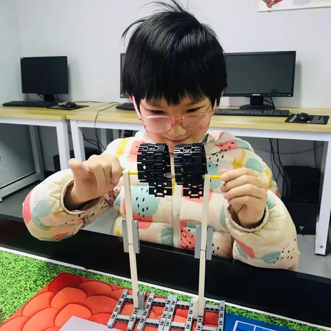 3.19  智能窗帘 马思源