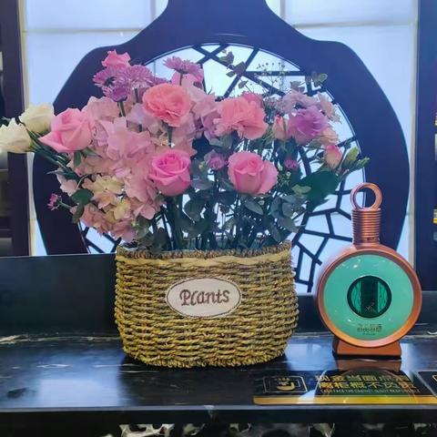 承德插花美，品味习酒香。