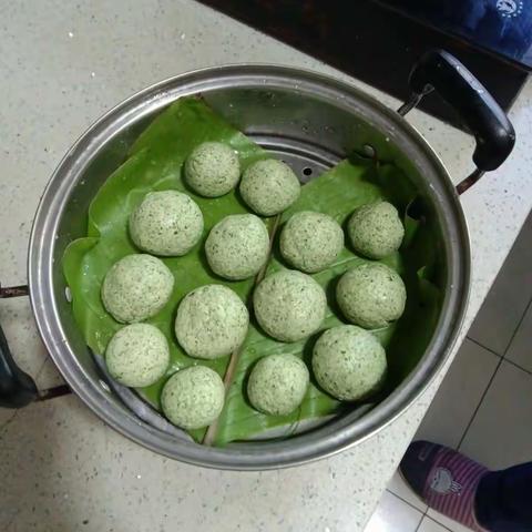 1902王悦谦  清明-青团、竹筒饭