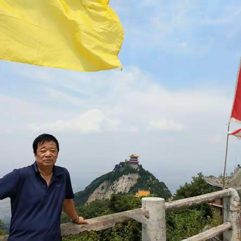 201705我登上南五台。这里风景怡人，气温凉爽，回想甚是美好！