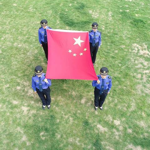 巾帼心向党 建功新时代