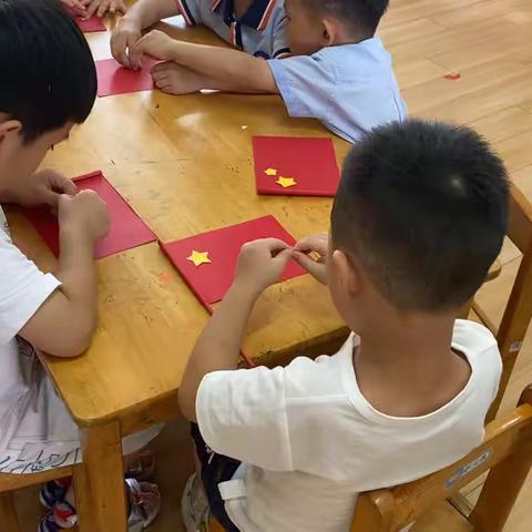 目光所至皆为华夏 🇨🇳五星闪耀皆为信仰