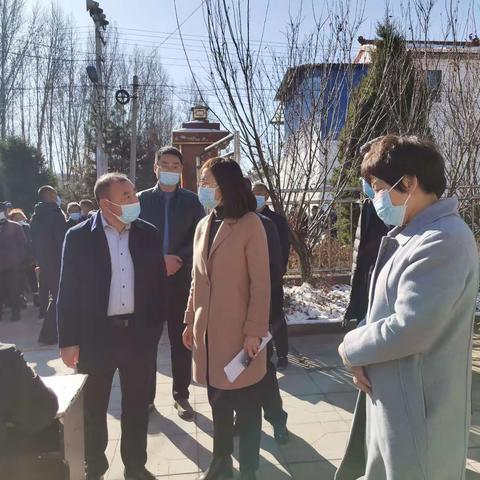 焦会丽、王丽萍深入松村镇指导村委换届工作