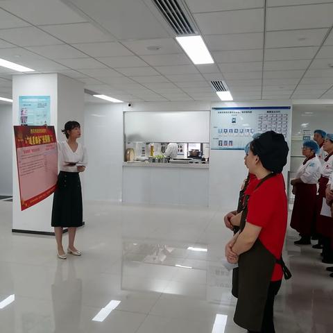 美食暖胃 服务暖心凯瑞大厦办公区餐厅用心服务我们在行动