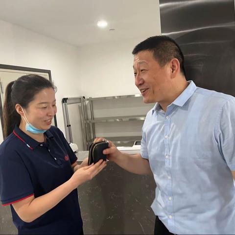 弘扬传统美德  彰显高尚品格