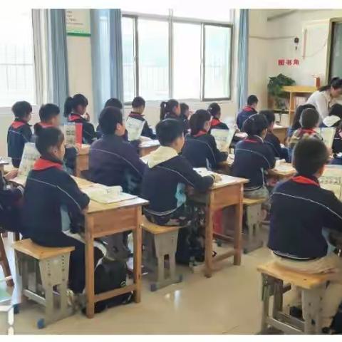 新进教师展风采,同伴互助促成长------鱼丘湖街道迈官屯小学开展“推门听课”活动