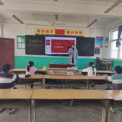 三月春风来          爱心满校园     ——外国语中学对龙岗中心小学进行帮扶活动