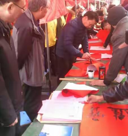 江西省文联、省书协、新余市文联，市书协书法家"送万福进万家"走进欧里镇