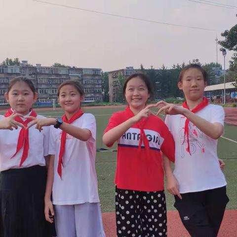 小小志愿者活动-我们在行动