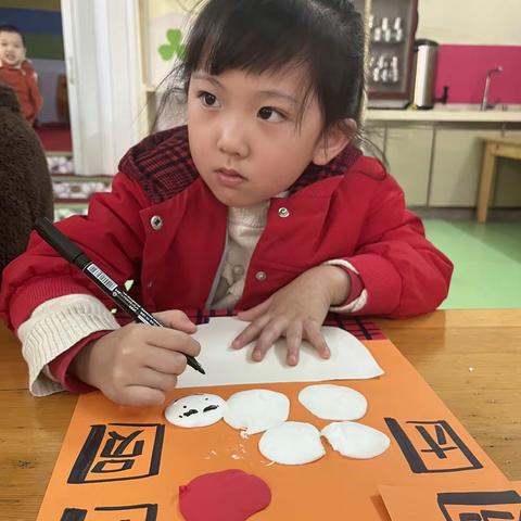 新蕊儿童特色园美术班第1课