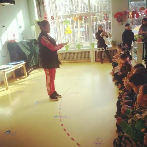 田丰幼儿园《启星三班》学期末汇报表演