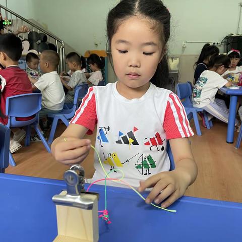 才华横溢的小仙女张以琳