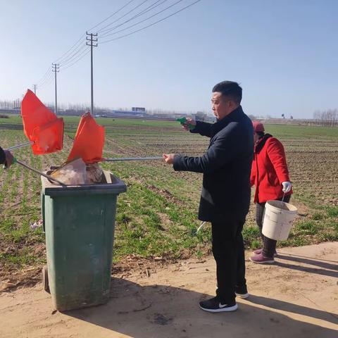 义务劳动展现支部风采，齐心协力共创美丽家园