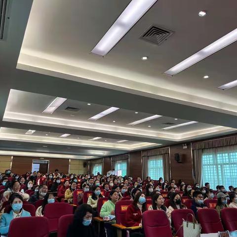 “语”重心长，“研”在路上—国培计划A314-2桂阳县初中语文自主选学工作坊线下研修第一天