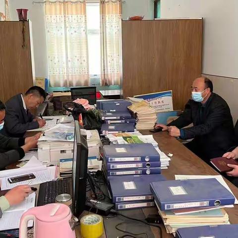 规范线上教研 推进八大工程