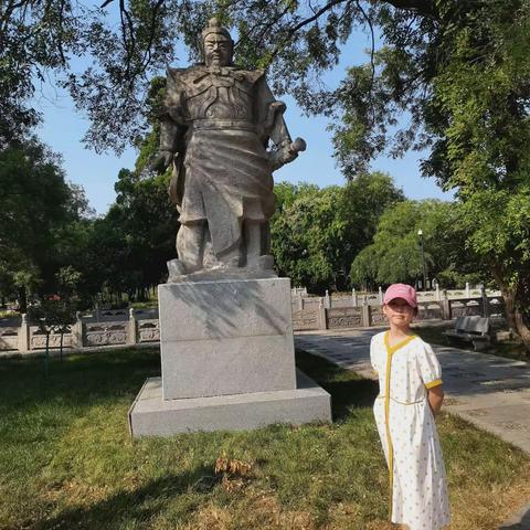 大家好我是池阳小学四年级三班王羽墨，我正在参加“喜迎二十大，争做好少年”的微实践活动