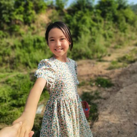 大家好，我是池阳小学四年级三班王羽墨，我正在参加“喜迎二十大，争做好少年”的微实践活动