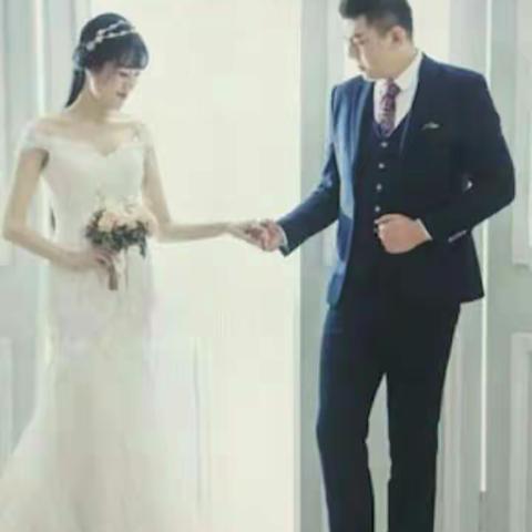 风雨同舟，杨硕和孔雀携手同行