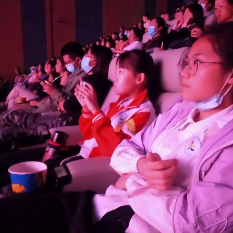 “致敬英雄 不忘初心”——日照市第三实验小学扬帆中队观影《长津湖》队日活动！