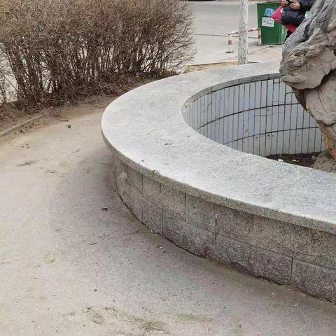 作为家庭的一员，有了劳动能力就必须参与其中，做点力所能及的事减轻大人压力！