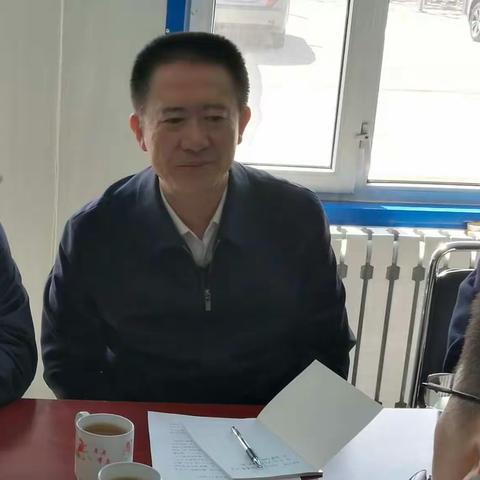 工信厅副厅长荆玉林一行深入扎赉特旗阿尔本格勒嘎查调研定点帮扶工作开展情况