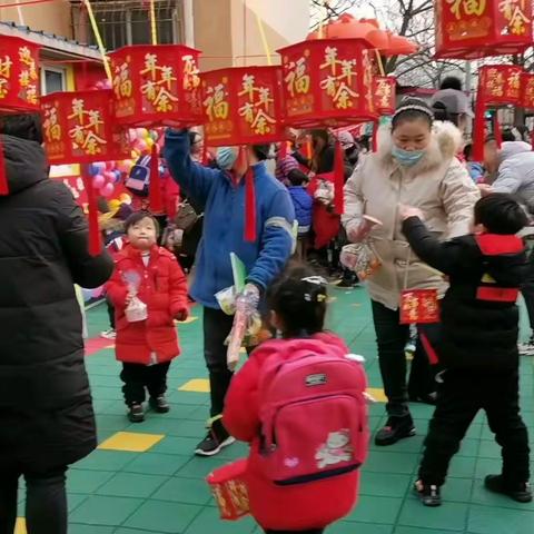 卉苑幼儿园“迎新年，赶大集”红红火火过大年