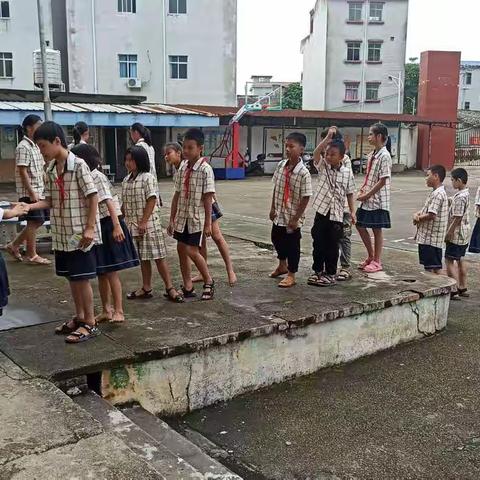 六一