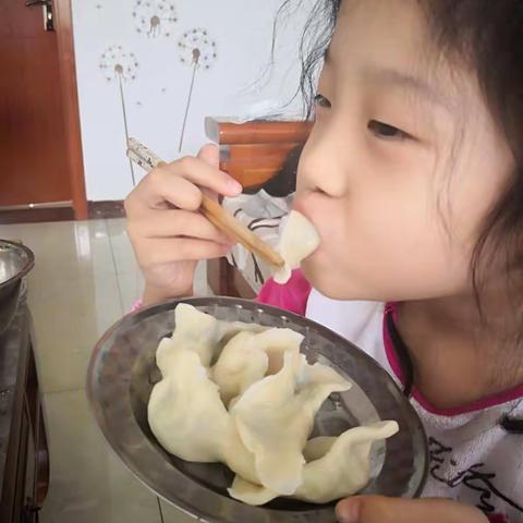 倪晨越的水饺来了