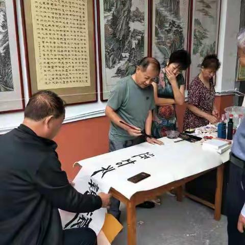 传承书画艺术，共建文明社区-文化艺术进社区，走进康馨家园