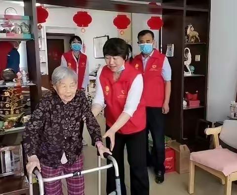 善小服务显担当  浓浓关爱显真情 ——国网山东临沂供电公司为离休干部提供精细化上门服务