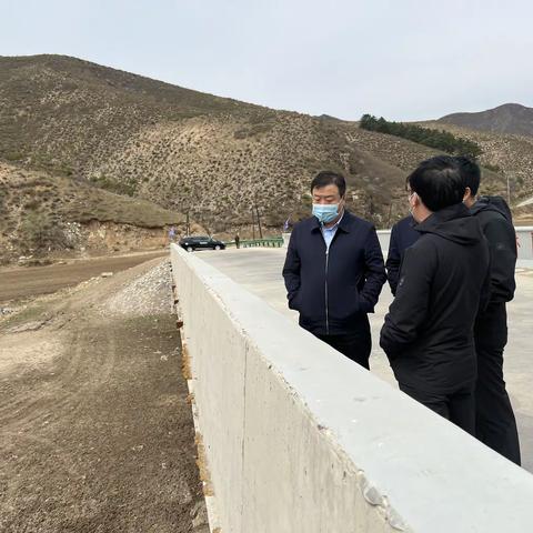 【承德市】尹崧局长现场督导蚁蚂吐河、西路嘎河水质及沿河重点企业管控情况