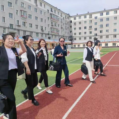 让学习真实的发生——记延边州小学综合实践活动王辉名师工作室跟岗研修暨区域交流活动