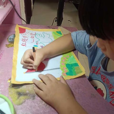 大家好！我是池阳小学三年级四班周笑妍，我正在参加池阳小学“童心向党，礼赞百年”主题微实践“画一画”活动