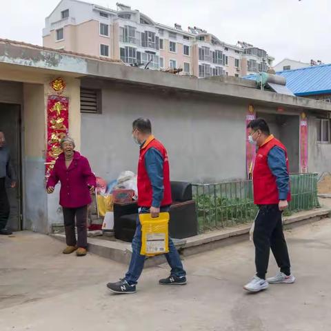 “善小”敬老志愿服务活动      送温暖、送真情