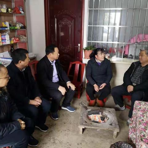 县人大主任张峰到泼陂河镇走访慰问贫困家庭