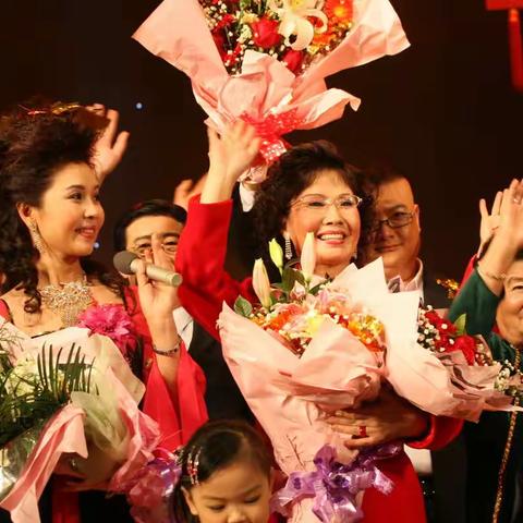 梨园花开万年春