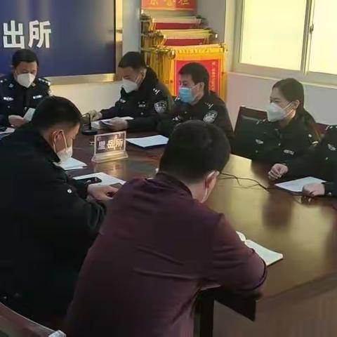 南里岳派出所联合党支部以“学思践悟二十大精神 踔厉奋发谱新篇”为主题开展党日活动