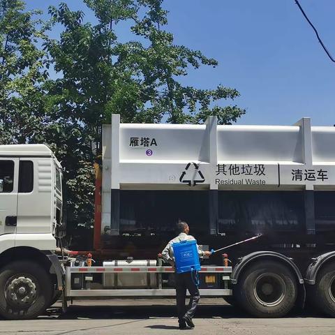 长延堡街道环卫站车队加强垃圾分类收运工作