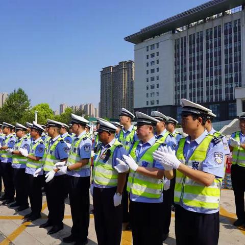 警企共建 盛夏送清凉                      ——开封市温州商会慰问市交警支队